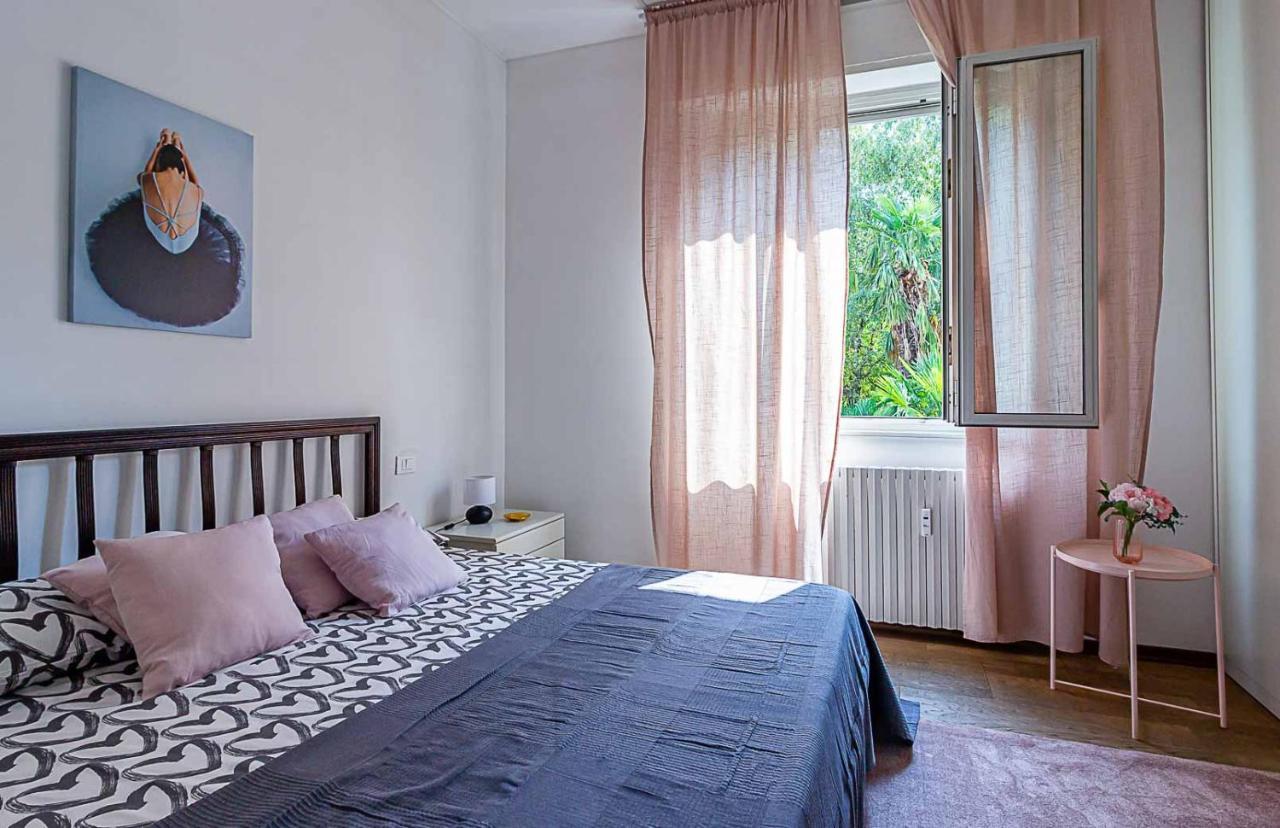 Panorama - Parking - Family&Groups - Self Ck-In & Access Appartamento Côme Esterno foto